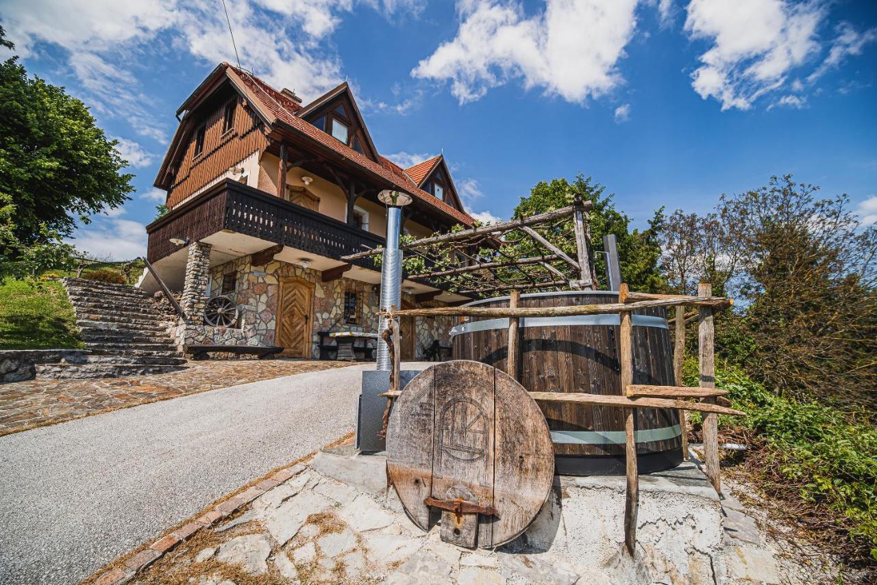 Authentic Countryside Villa With Hot Tub Veliki Kamen Buitenkant foto